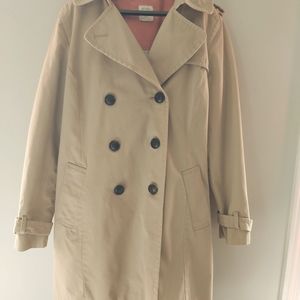 Gap Classic Beige Trench Coat